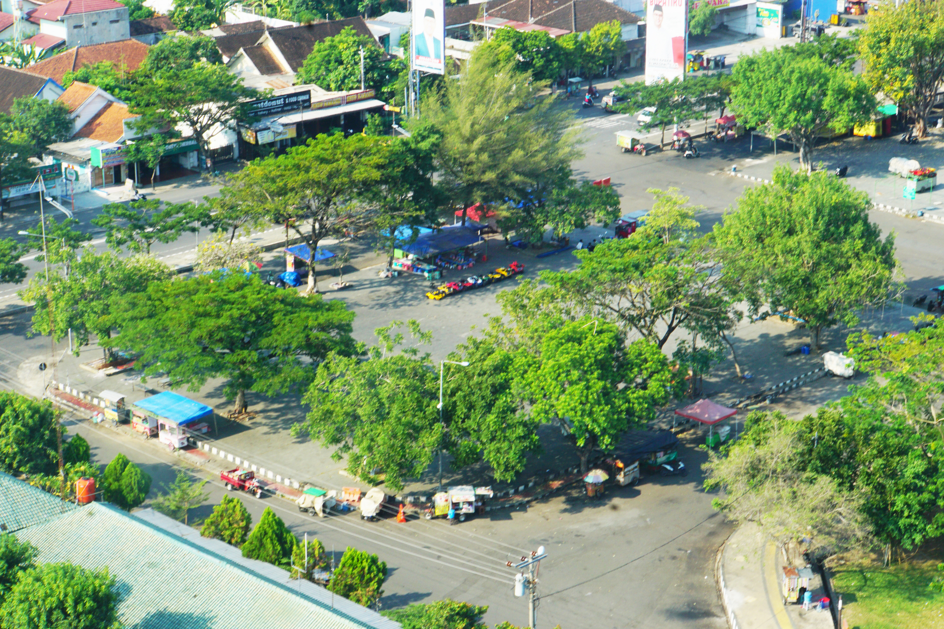 Masjid Agung Madaniyah Karanganyar